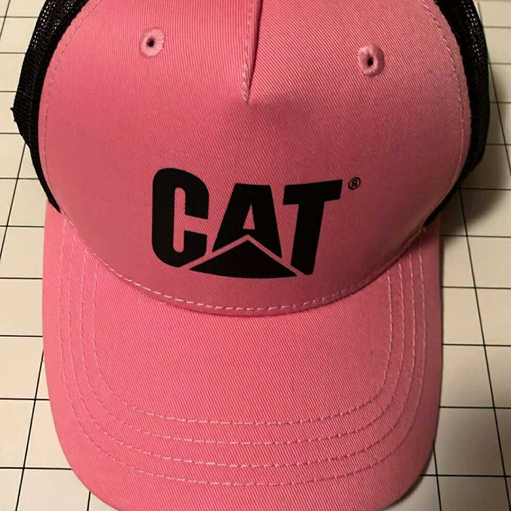 *NEW* Caterpillar CAT Construction Pink Trucker Hat (NWT)